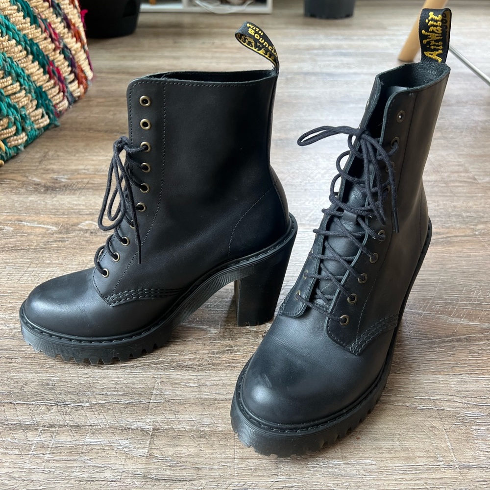 Dr. Marten Kendra women’s leather heeled boot size 7